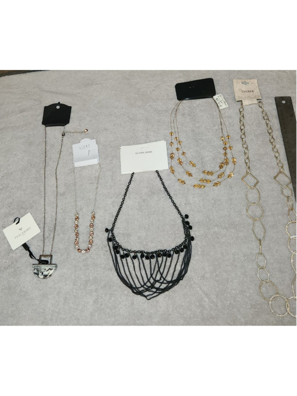 5 Piece Necklace lot.